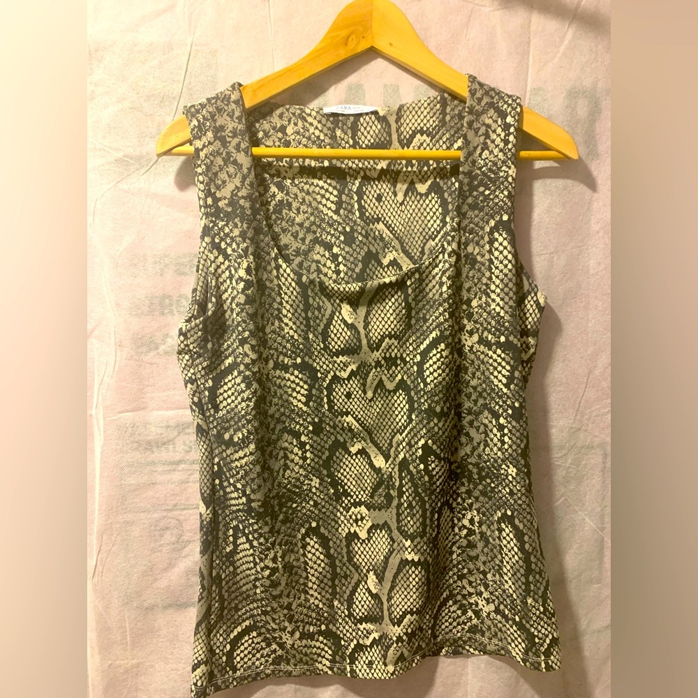 ZARA Basic Sleeveless Tank L